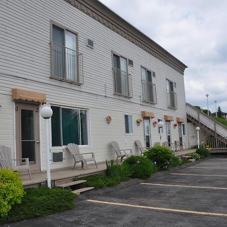 Motel Bel-Eau Montebello Exteriér fotografie
